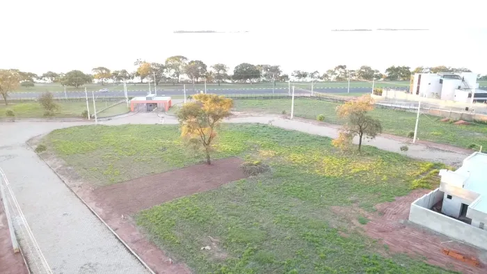 Terreno em condomínio de frente para o rio Paraná 