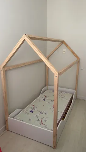 Cama Montessoriana Casinha