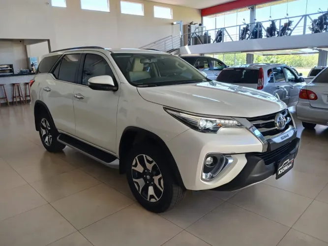 Hilux sw4 Diamond 2019 diesel 2.8 automática 4x4 7 lugares