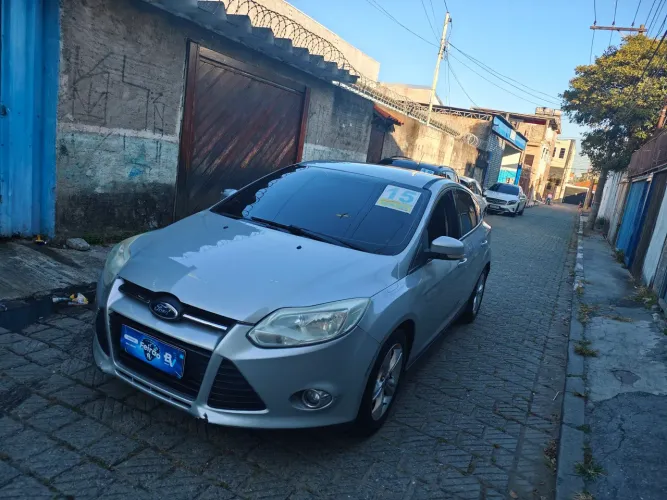 Ford Focus 1.6 S/1.6 SE Flex 16V 5P AUT 2015