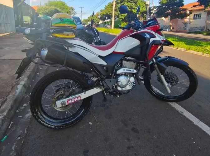 XRE 300 RALLY