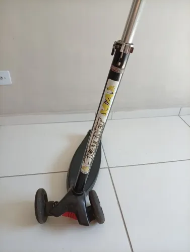 Vendo patinete articulado em ótimos estado
