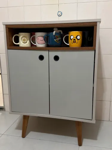 Armário de café e móveis de cabeceira