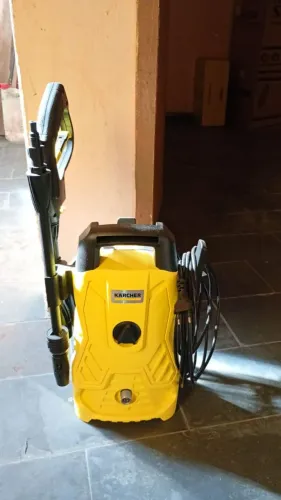 Lavadora de pressão Karcher novíssima
