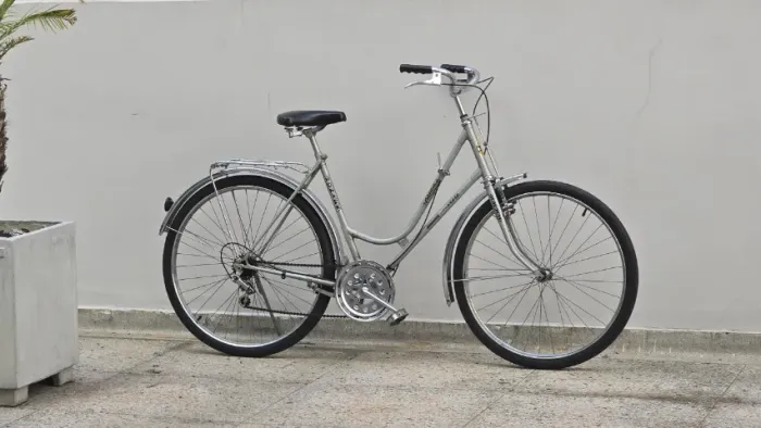 Bicicleta Monark Ipanema Série Prata câmbio 4 marchas 1980 em perfeito estado para coleção