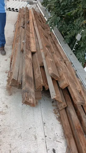 Lote madeiras Peroba Rosa aprox 160 Mts viga