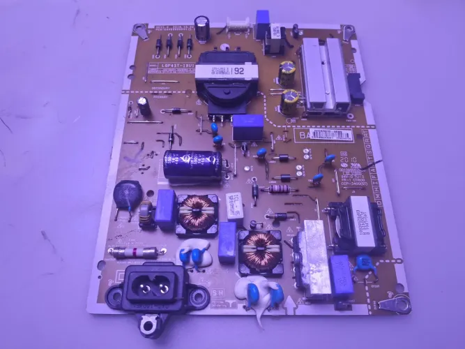 Fonte TV LG 43UN7300PSC