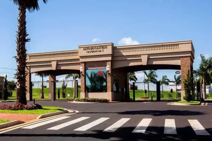 Terreno Alto Padrão com 405m² à venda no Condomínio Alto do Castelo em Ribeirão Preto/SP |