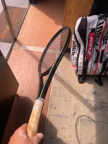 Raquete PRO STOCK Wilson H22 PJ BLADE V8 18x20