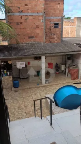 Casa de 180m² no Bairro Dom Luciano com 2 Quartos, 2 Salas de Estar, Banheiro e Garagem