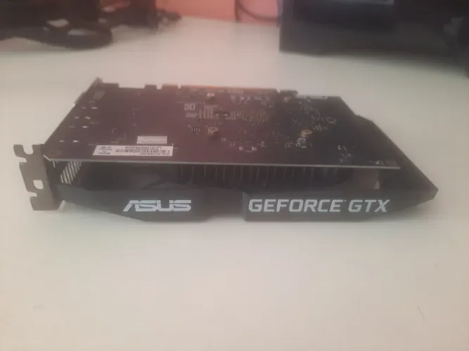 GTX 1650 4GB "descrição "