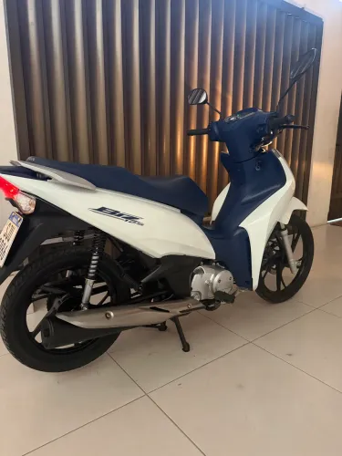 Biz 125 2024 conservadíssima vendo/troco