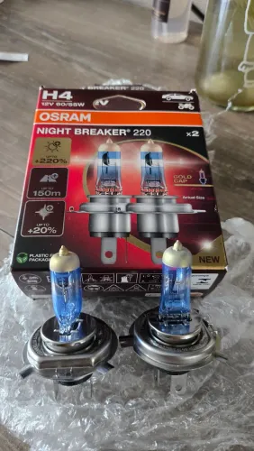 Vendo Par de lâmpadas automotivas H4 Osram Night Breaker 220