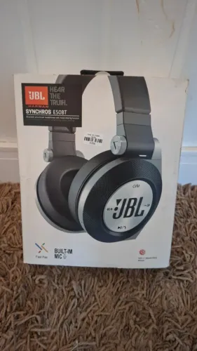 Fone de ouvido sem fio JBL E50BT - NOVO (Nunca utilizado)