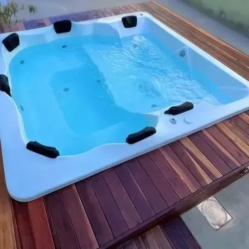 BANHEIRA SPA COM DUAS CAMAS ANATÔMICAS