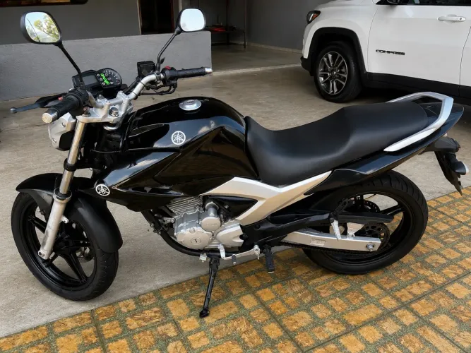 Fazer 250 2012