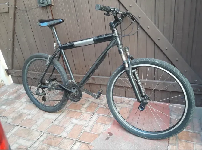 Bicicleta Aro 26 de Alumínio 