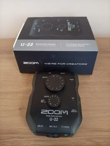 Interface de Audio Zoom U-22