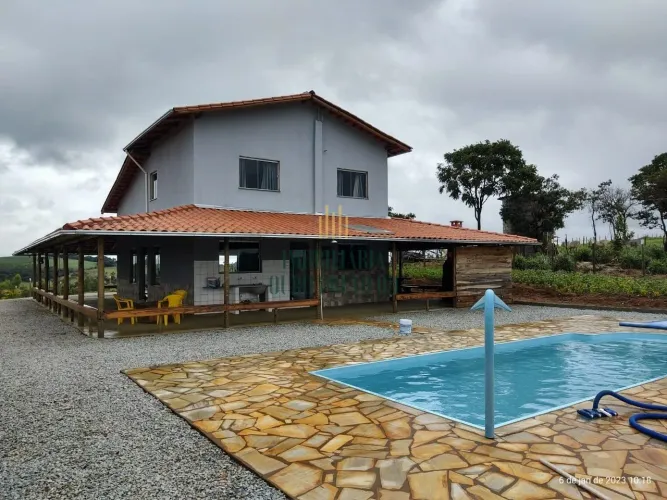 Maravilhosa Fazenda a venda em Itaguara MG - Zona Rural