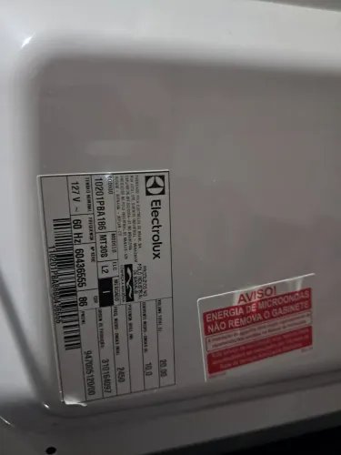Micro-ondas maravilhoso inox muito novo eletrolux