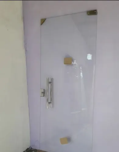 Vendo e monto porta de vidro pivotante.