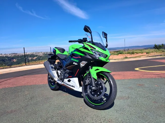Kawasaki Ninja 400 KRT Edition - 2022