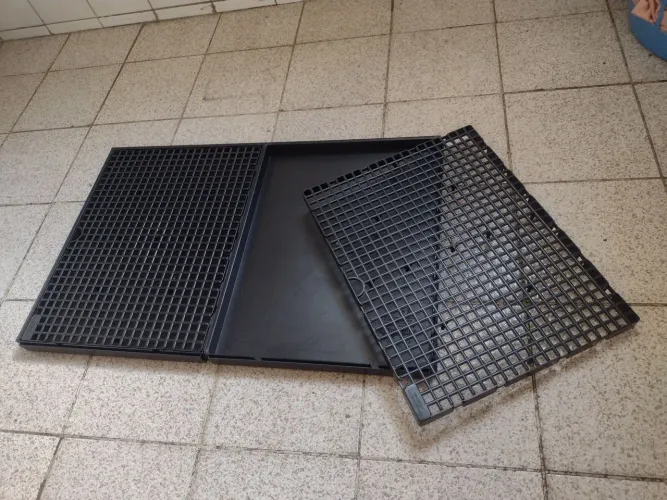 Caixa sanitária pet