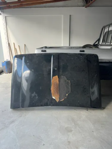 Capô F1000