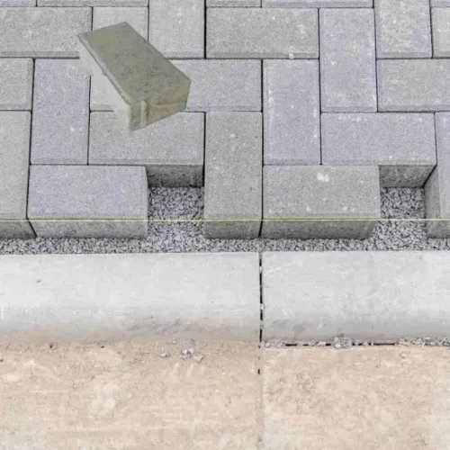 Fornecimento e Instalação de Piso Intertravado tipo PAVER - Engenheiro civil