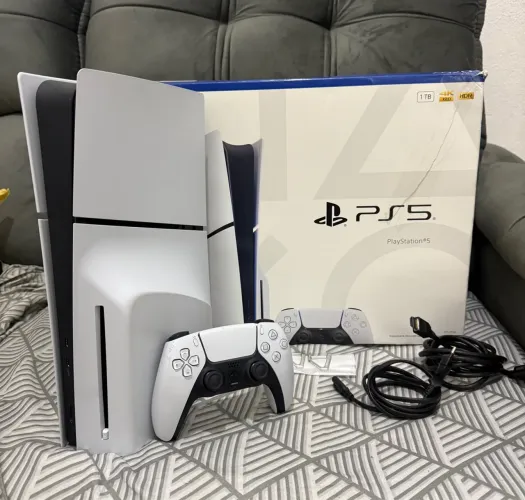 PS5 SLIM 1TB MÍDIA FÍSICA NA CAIXA + JOGOS DIGITAIS