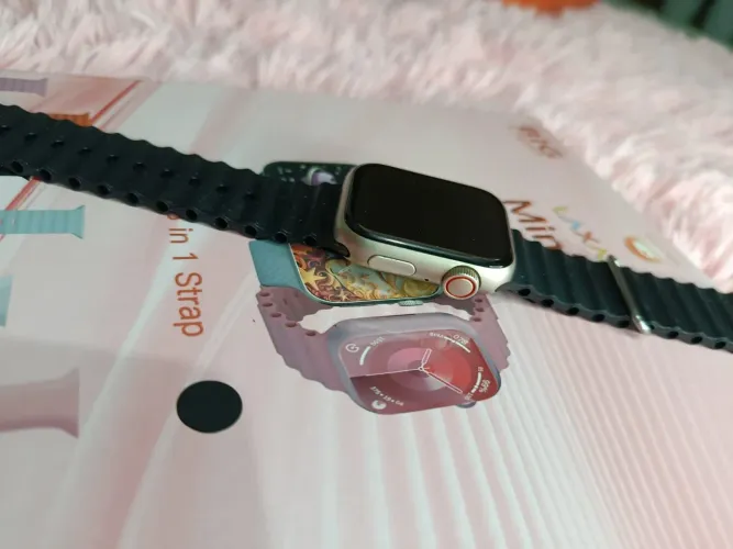 Smartwatch com 8 Pulseiras 41mm Pulsos Finos