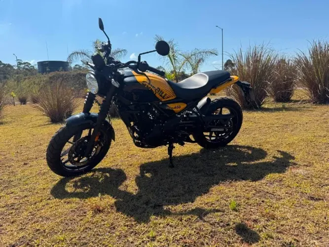 Royal Enfield Guerrilla 450 Yellow Ribbon 2025/2026 Impecável!