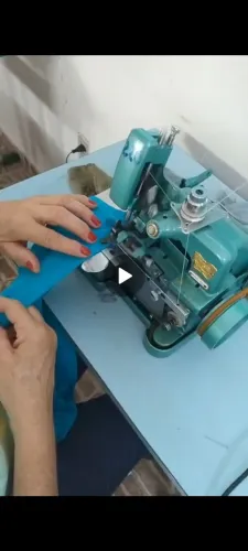 Máquina Overloque semi industrial, excelente estado, quase nova,funcionando perfeitamente.