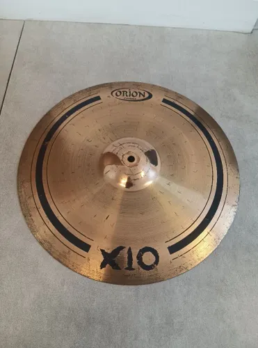 ## Prato de bateria Orion X10 Crash 17, liga B10, sem detalhes, ótimo custo benefício!!