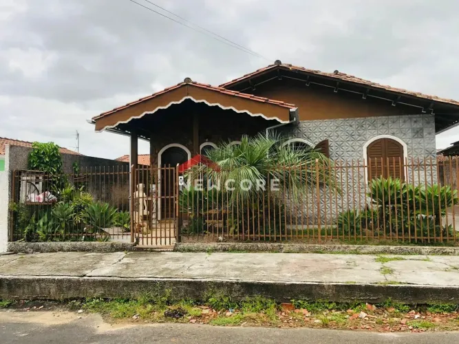 Casa em Avenida Rio Maina - Cidade Mineira Nova - Criciúma/SC