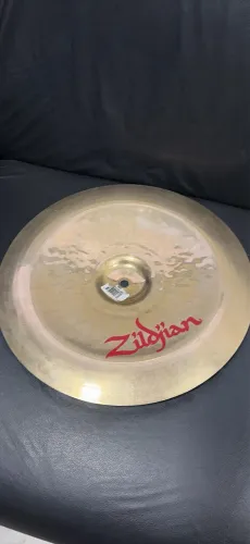 Prato Zildjian. 
