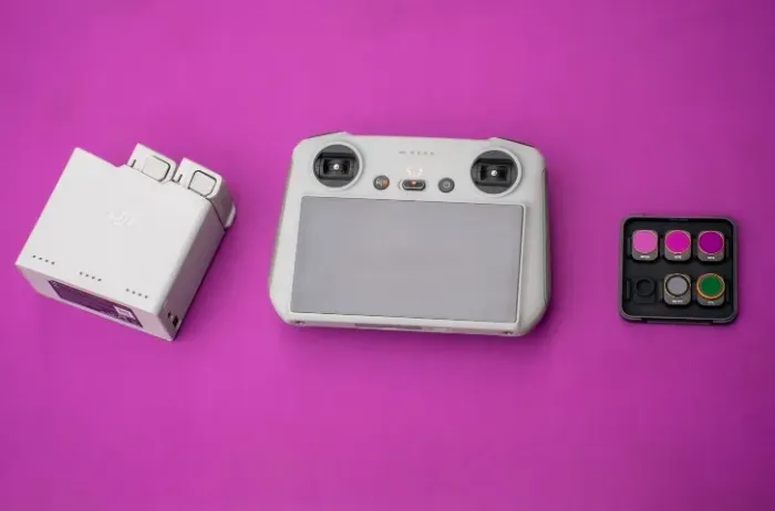 Kit Acessórios DJI Mini 3 Pro ? Controle DJI RC c/ Tela, 2 Baterias, Hub, Filtros, Mochila