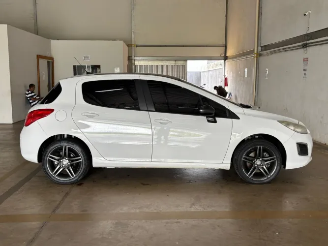 Peugeot 308 Feline/griffe 1.6 Turbo 16V 5P Aut. 2013