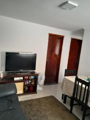 APTO A VENDA NO JD MARILU COM 2 DORM. E VAGA DE GARAGEM