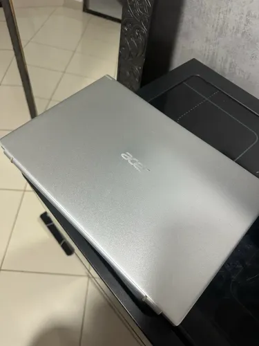 Notebook Aspire 5 A515-56-32PG, CI3 1115G4, 4GB, 256GB SDD, Windows11. 15,6? LED