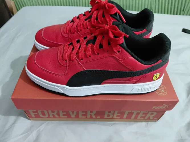 Puma Scuderia Ferrari Caven III na cor vermelho