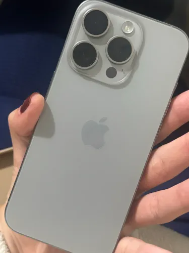 iPhone 15 Pro Titânio Natural 