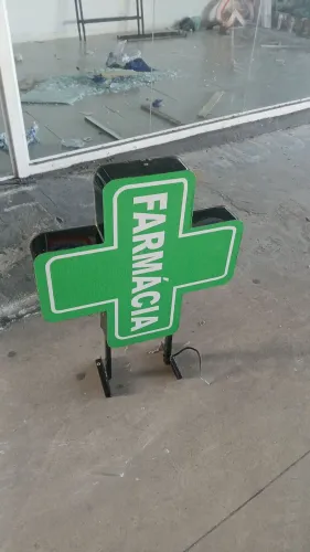Luminoso de farmácia