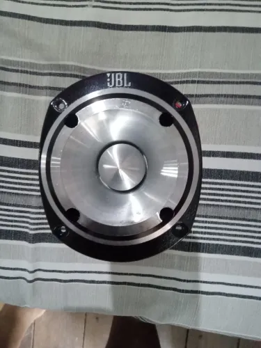 SUPER TWEETER  JBL 450,300WRMS