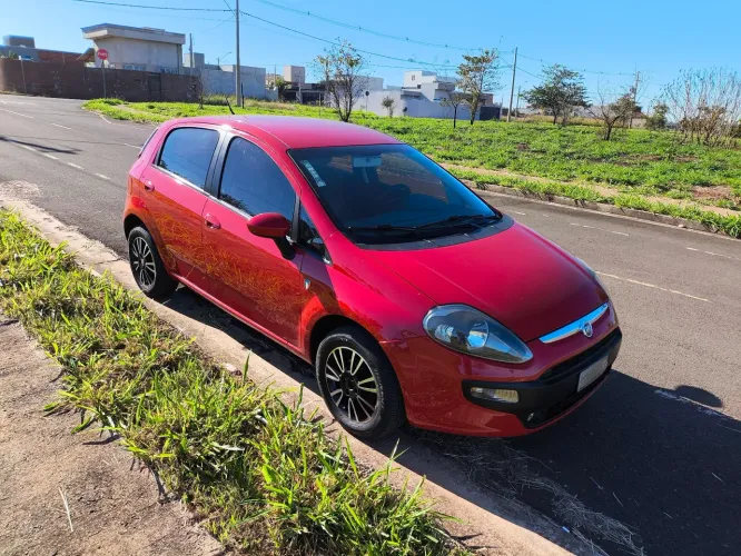 Fiat Punto Attractive Italia 1.4 F.flex 8V 5P 2013