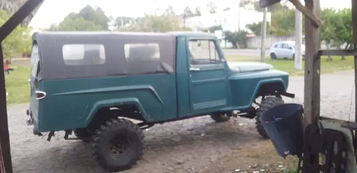 Willys Overland Jeep 2.6 12V Gasolina 2P 1966