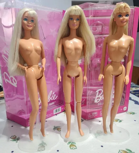 Lote de Barbies antigas (incluindo Barbie Cool Blue)