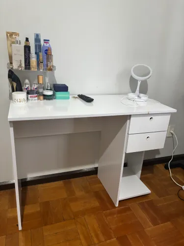 ESCRIVANINHA COM DIVISÓRIA DE MAKE