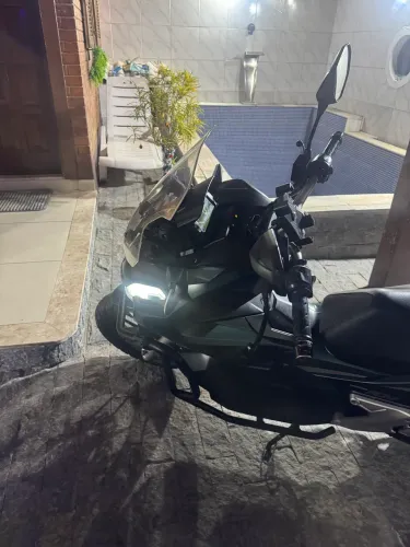 ADV moto de garagem roda muito pouco