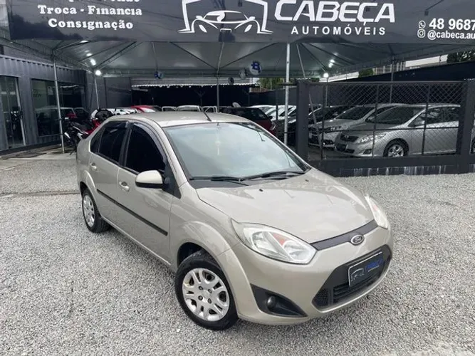 Ford Fiesta Sedan SE 1.6 8V Flex 4P 2013